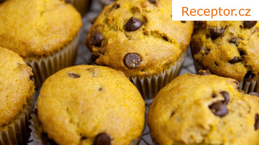 Celozrnné dýňové muffiny s ořechy a čokoládou