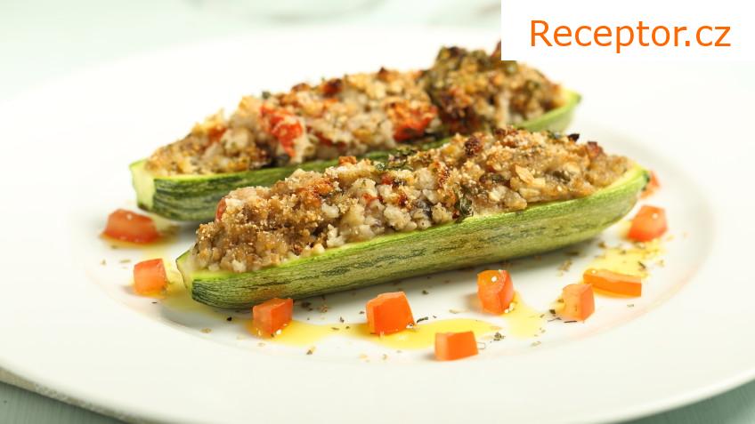 Cuketa plněné kuskusem a tofu