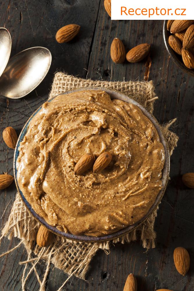 Domácí ořechová a semínková másla