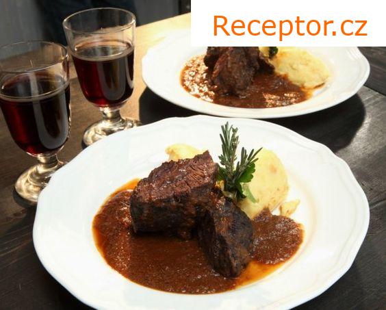 Hovězí líčka na víně