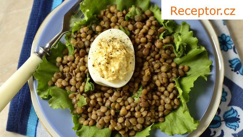 Teplý čočkový salát